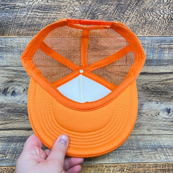 Vintage Peanuts Charlie Brown Mens Trucker Hat Orange Snapback Comic Strip Cap - Picture 6 of 7